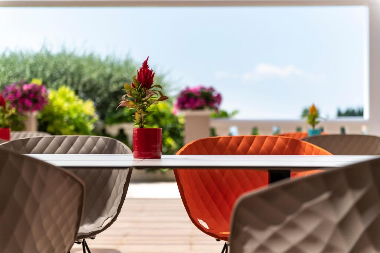 Terre De Reve Bed & Breakfast Le Rouret Exterior photo